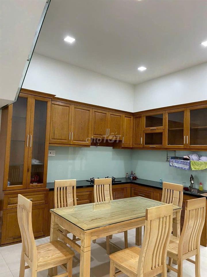 Cho thuê gấp biệt thự Centana City, nhà 3 tầng giá 13tr, 80m2, 4PN,3WC