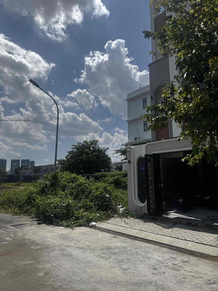 MT tái định cư Nam Rạch Chiếc, An PhúQ2 TpHCM. liền kề các khu:: Lake