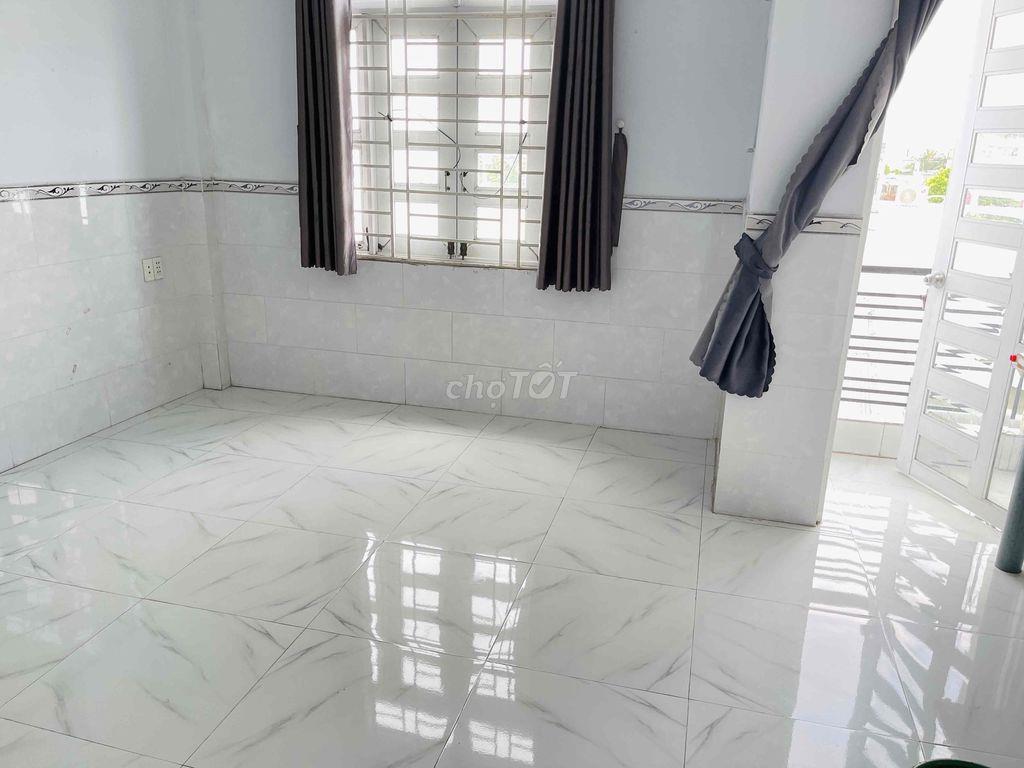 Phòng có ban công, cửa sổ trời mới đẹp, 23m2- Gần Công viên chợ Cây Sộ
