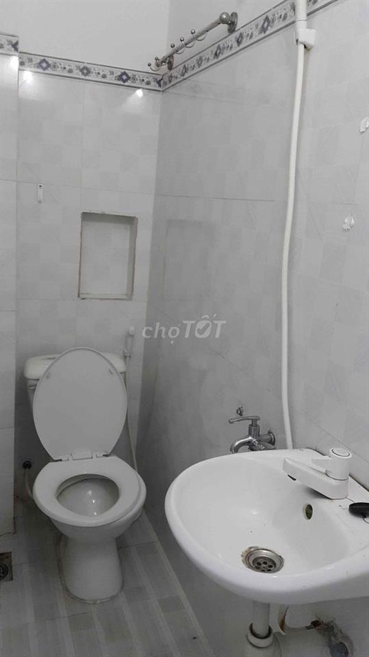 Phòng có ban công, cửa sổ trời mới đẹp, 23m2- Gần Công viên chợ Cây Sộ