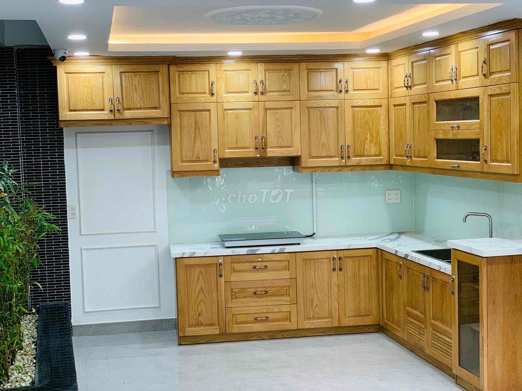 P.24 m2 mới, sạch, đẹp, dân V.phòng ở, có ban công cửa lớn mở ra mặt t