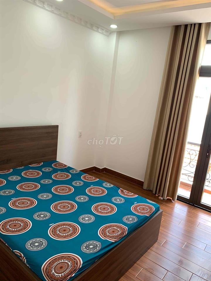 P.24 m2 mới, sạch, đẹp, dân V.phòng ở, có ban công cửa lớn mở ra mặt t