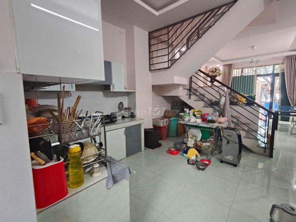 Chủ cần tiền bán gấp nhà 181m2 bình trưng Tây quận 2 cũ