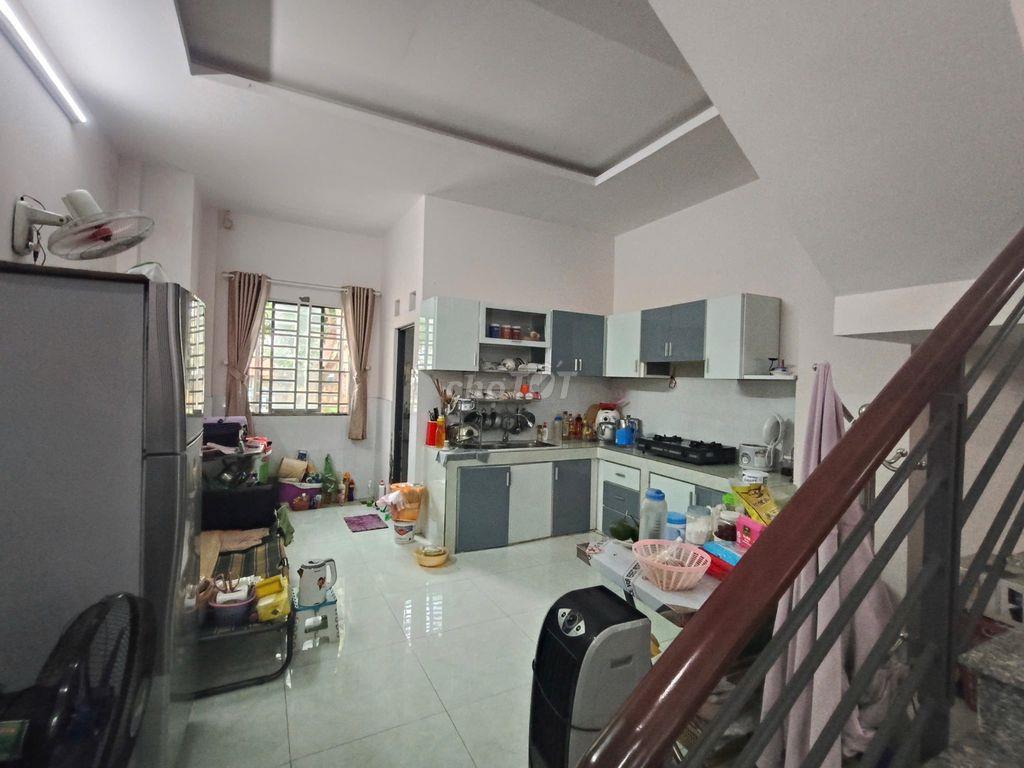 Chủ cần tiền bán gấp nhà 181m2 bình trưng Tây quận 2 cũ