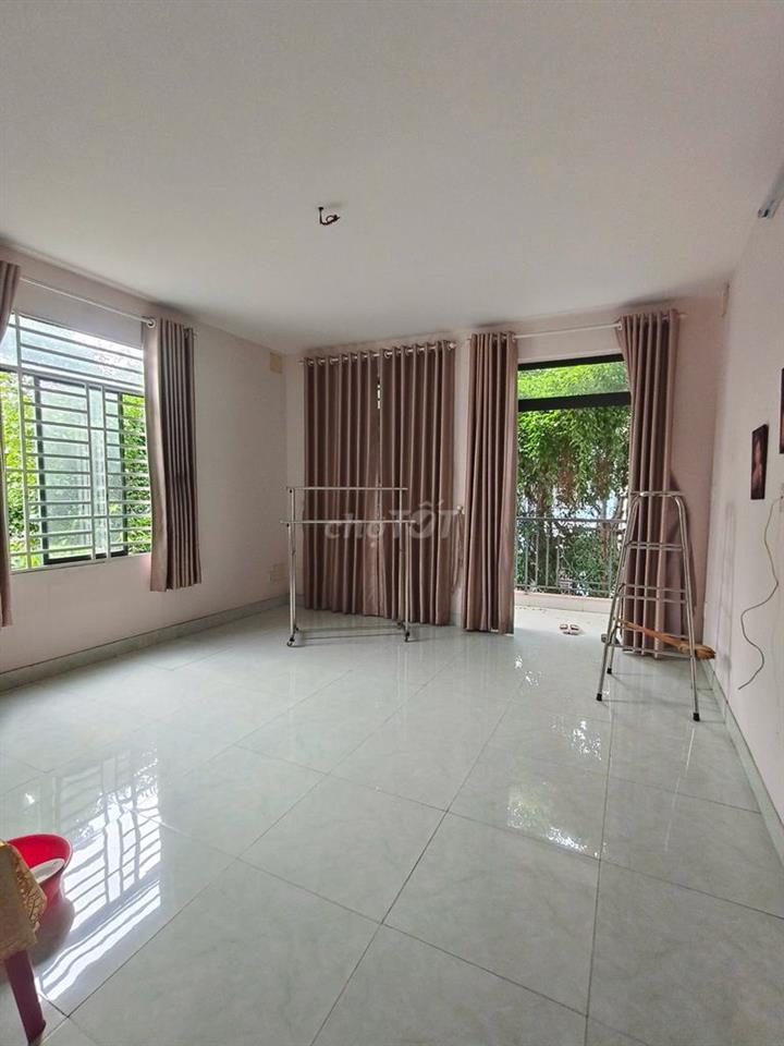 Chủ cần tiền bán gấp nhà 181m2 bình trưng Tây quận 2 cũ