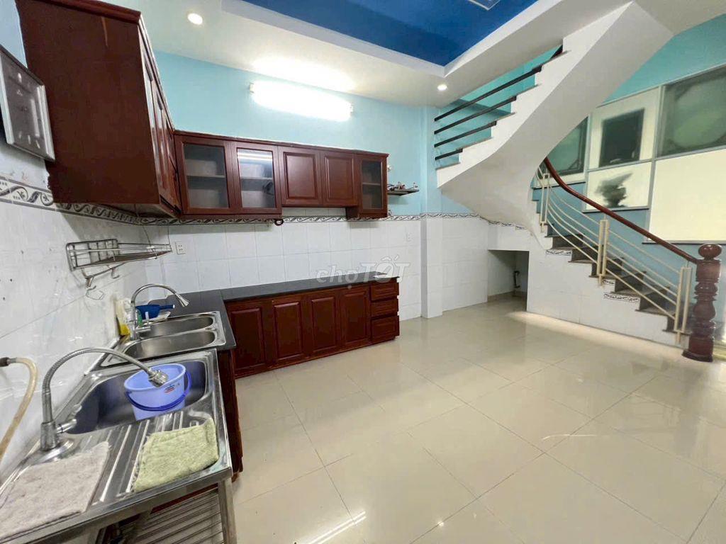 Cho thuê nhà 3 tầng đường số 2 HIệp Bình sát ĐH luật Siêu thị coop