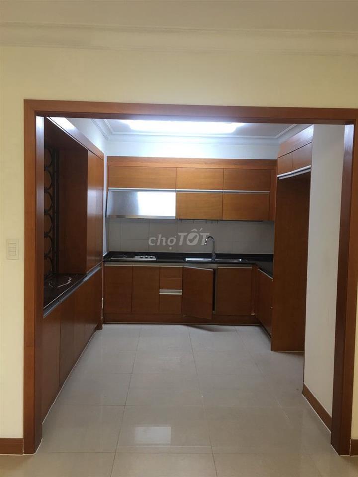 Cho thuê căn hộ 3PN DT rộng 120m2 giá 20tr và 150m2 gá 25tr