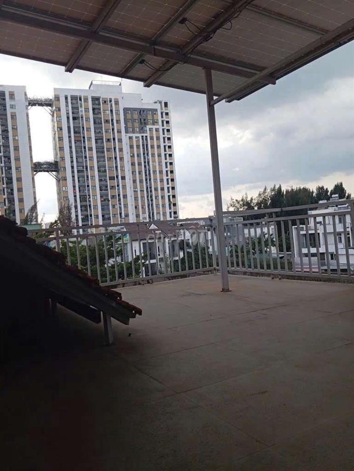 Biệt thự liên phường, Quận 9