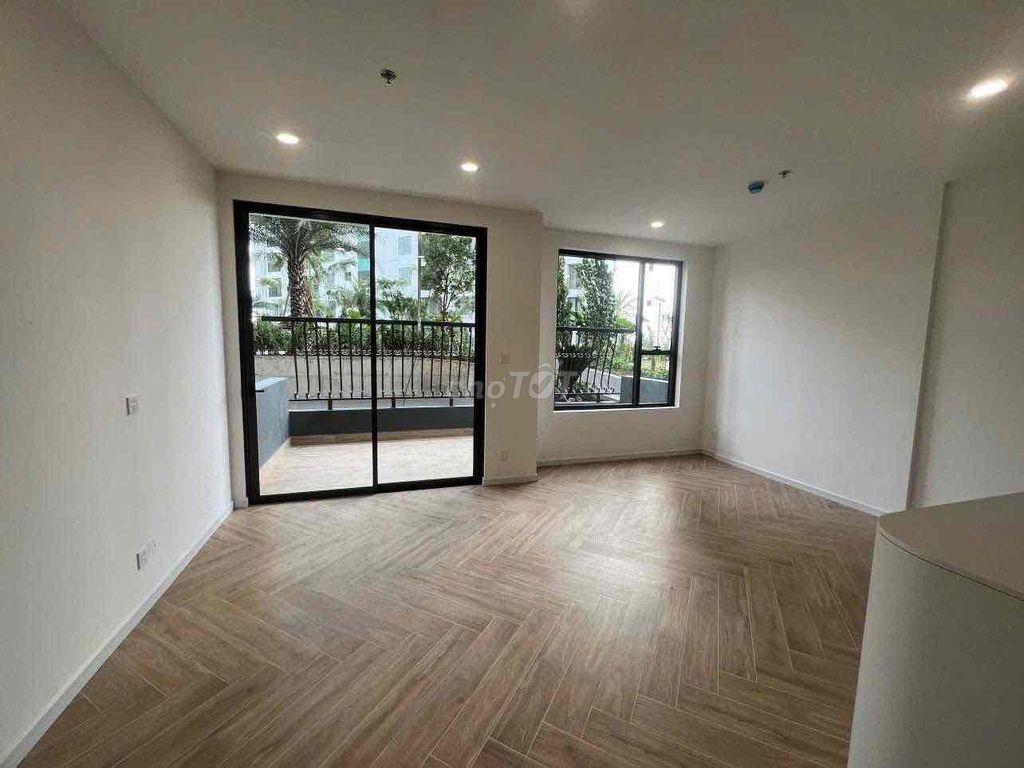 SUẤT NGOẠI GIAO CĂN 2PN2WC 68m2 view hồ bơi giá bán 3,8 tỷ ký HĐMB CĐT