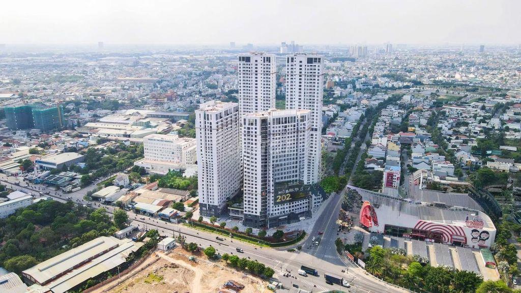 Bán căn hộ Green Skyline 68m2, 2PN, view hồ bơi, 3.8 tỷ