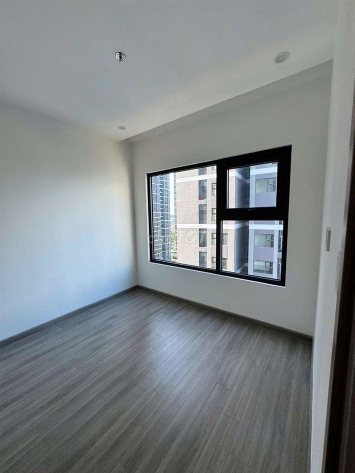 SANG LỖ 300TR CĂN 2PN 2WC BELVERLY SOLARI VINHOME GRAND PARK VIEW ĐẸP