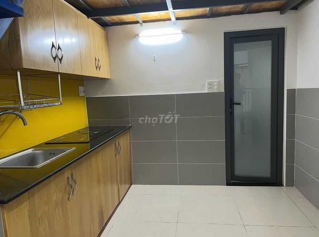 Bán CHDV 11 phòng 