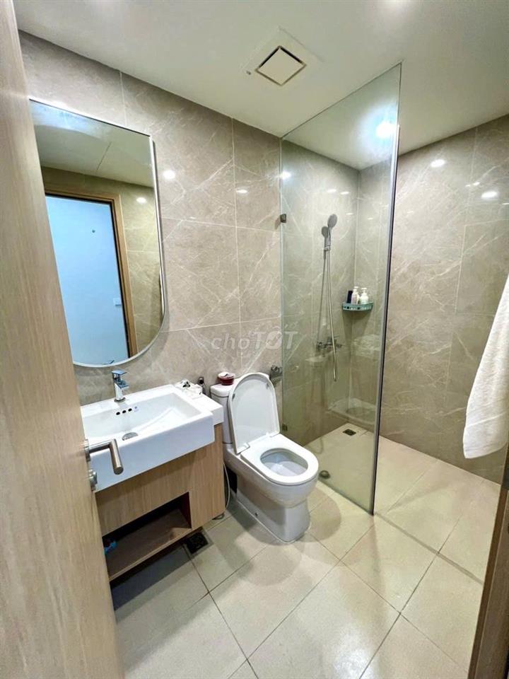 Bán 2PN Lumière Boulevard 72m² Full NT tầng 18 hướng ĐN