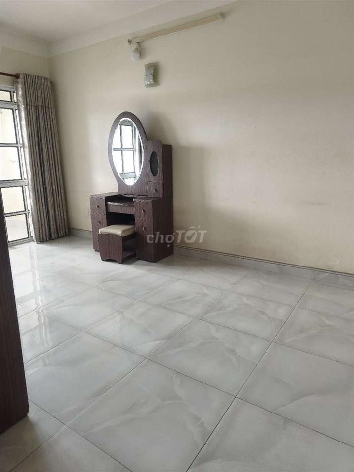 Bán căn hộ chung cư Mỹ Long