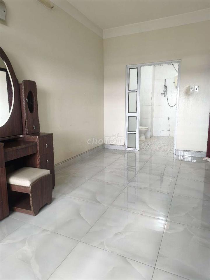 Bán căn hộ chung cư Mỹ Long