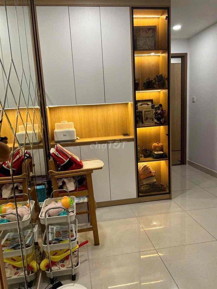 giá bán hợp lý vì còn nhiều khoảng phải lo nên chủ muốn bán chứ cũng..