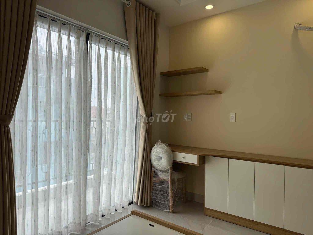 💵Mới trống - tách bếp banconl lớn hơn 35m2 - full nội thất - ánh sáng