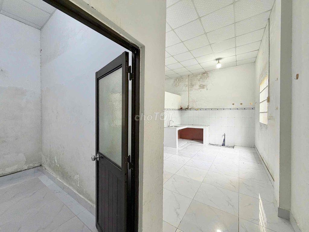 Nhà Nguyên Căn Mặt Tiền Đường 22 LĐ Sát Chung Cư 4s Giá Cực Hời