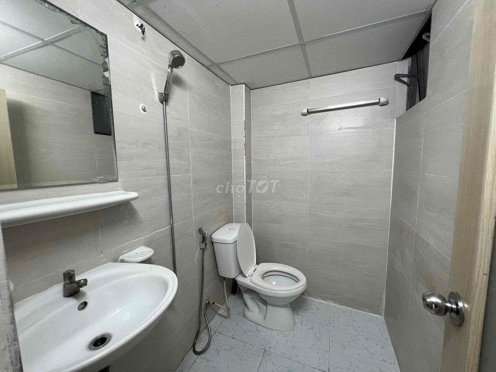 Cho Thuê Phòng Full Nội Thất Giá Rẻ Ngay Ngã Tư MK - Ngã Tư Thủ Đức