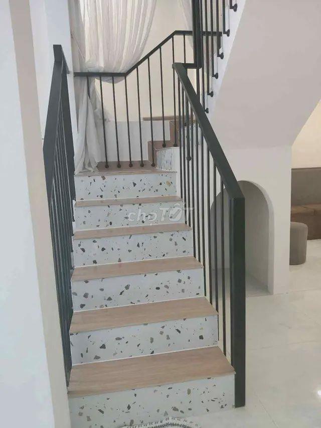 BÁN BIỆT THỰ TÂN LẬP 120M2 7X17M 8,8 TỶ SỔ HỒNG ĐƯỜNG OTO QUẬN 2 