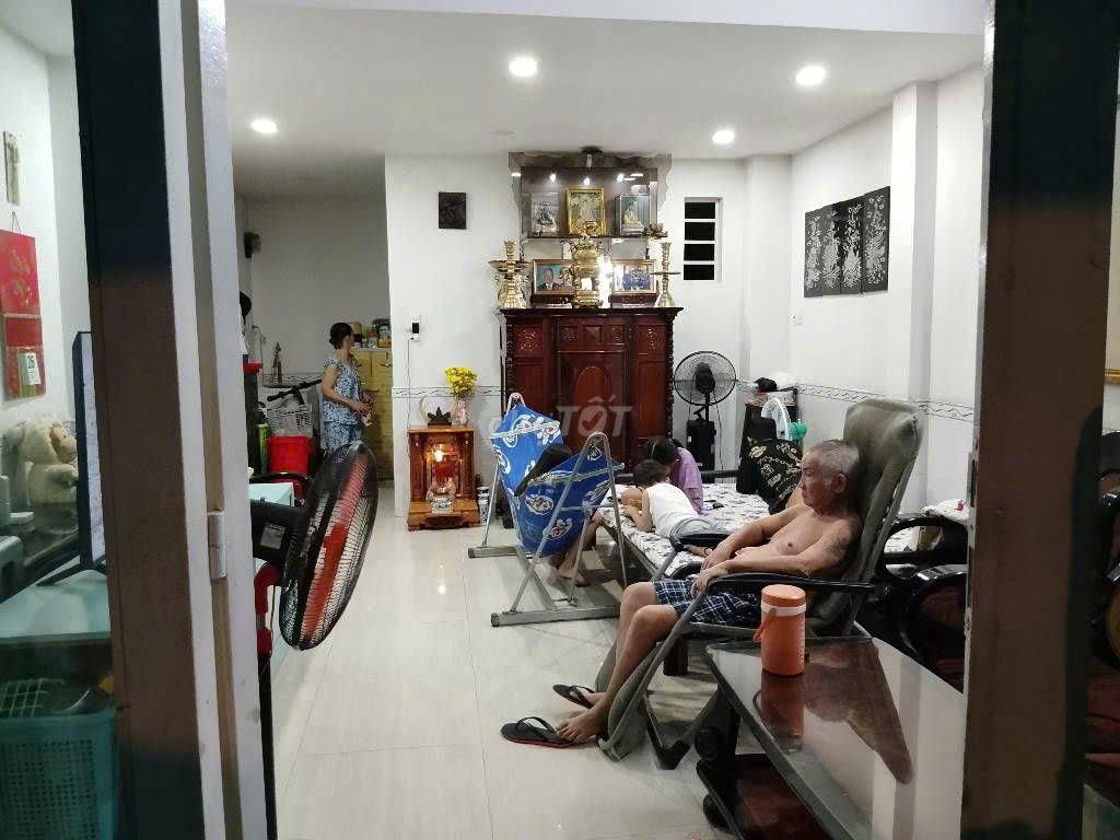 BÁN NHÀ 3 TẦNG ĐƯỜNG 970 P PHÚ HỮU QUẬN 9 6,65 TỶ/81M2 Đ OTO THÔNG