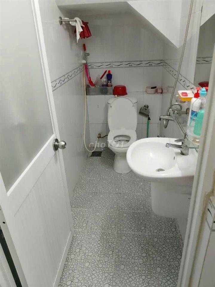 BÁN NHÀ 3 TẦNG ĐƯỜNG 970 P PHÚ HỮU QUẬN 9 6,65 TỶ/81M2 Đ OTO THÔNG