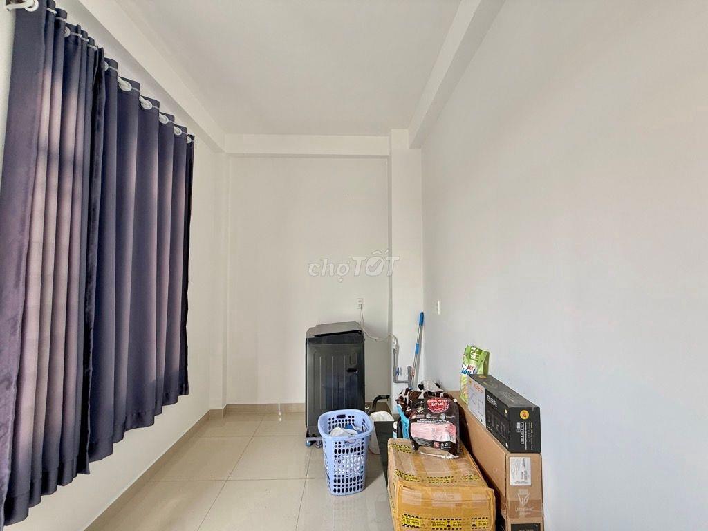 BÁN NHÀ 3 TẦNG MTKD ĐỐI DIỆN TIỂU HỌC P PHÚ HỮU QUẬN 9 TN SỔ HỒNG 6 TỶ