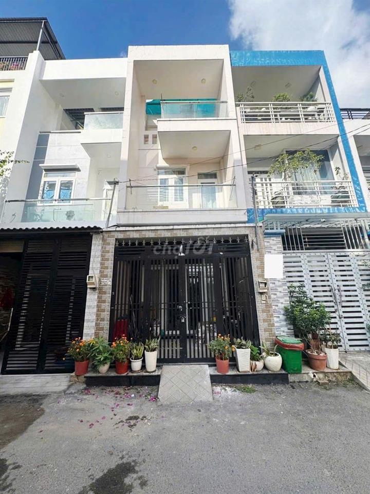 BÁN NHÀ MỚI ĐẸP 3 TẦNG P PHÚ HỮU GIÁP QUẬN 2-5,1 TỶ -SỔ HỒNG