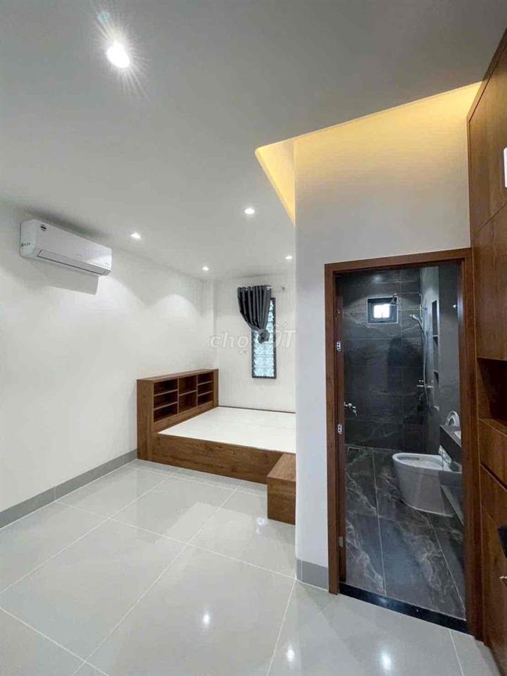 NHÀ 3 TẦNG 882- NGUYỄN DUY TRINH P PHÚ HỮU Q9 5,2 TỶ