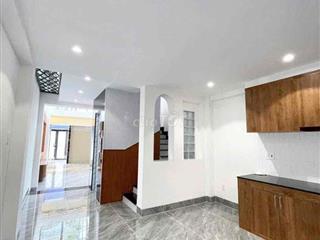 NHÀ 3 TẦNG 882- NGUYỄN DUY TRINH P PHÚ HỮU Q9 5,2 TỶ