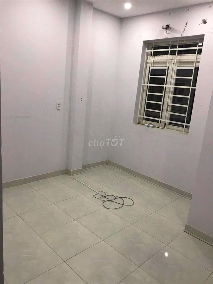 BÁN CĂN NHÀ 3 TẦNG KIÊN CỐ HXH DD836 P PHÚ HỮU QUẬN 9 SỔ HỒNG