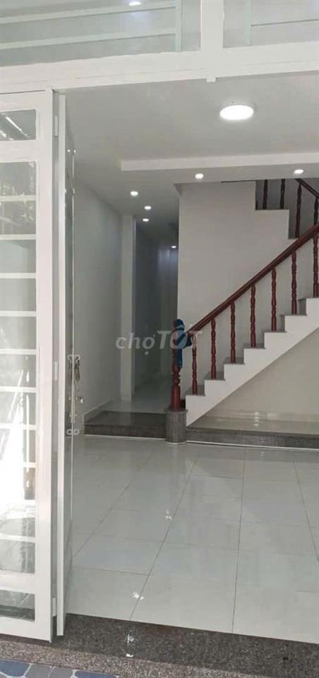 BÁN CĂN NHÀ 3 TẦNG KIÊN CỐ HXH DD836 P PHÚ HỮU QUẬN 9 SỔ HỒNG