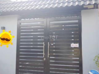 CHÍNH CHỦ - NHÀ TRƯỜNG TIỂU HỌC PHÚ HỮU QUẬN 9 3PN SÂN ĐẬU OTO 8TR