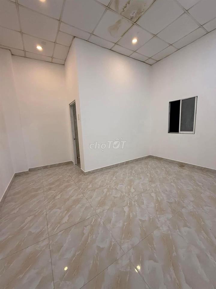 CHÍNH CHỦ NHÀ GẦN UỶ BAN THẠNH MỸ LỢI QUẬN 2 100M2 1 TRỆT 1 LỬNG 9TR