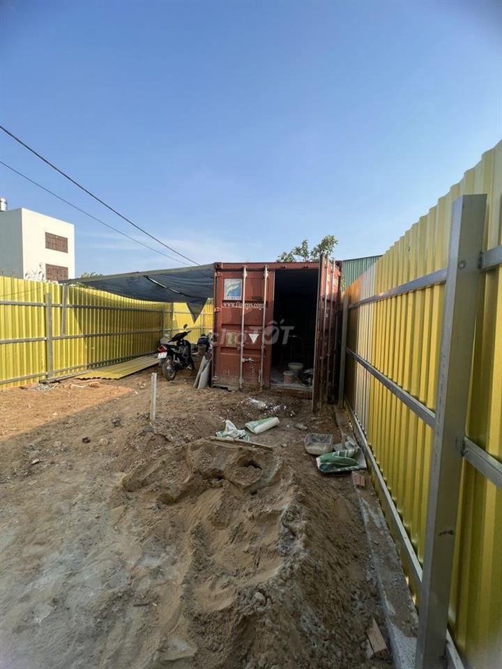 CHO THUÊ 150M2 ĐẤT + CONTAINER P PHÚ HỮU Q9 GIÁ 4TR