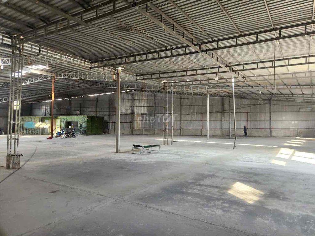 KHO XƯỞNG VÒNG XOAY PHÚ HỮU Q9 ĐƯỜNG CONTAINER 1800m2
