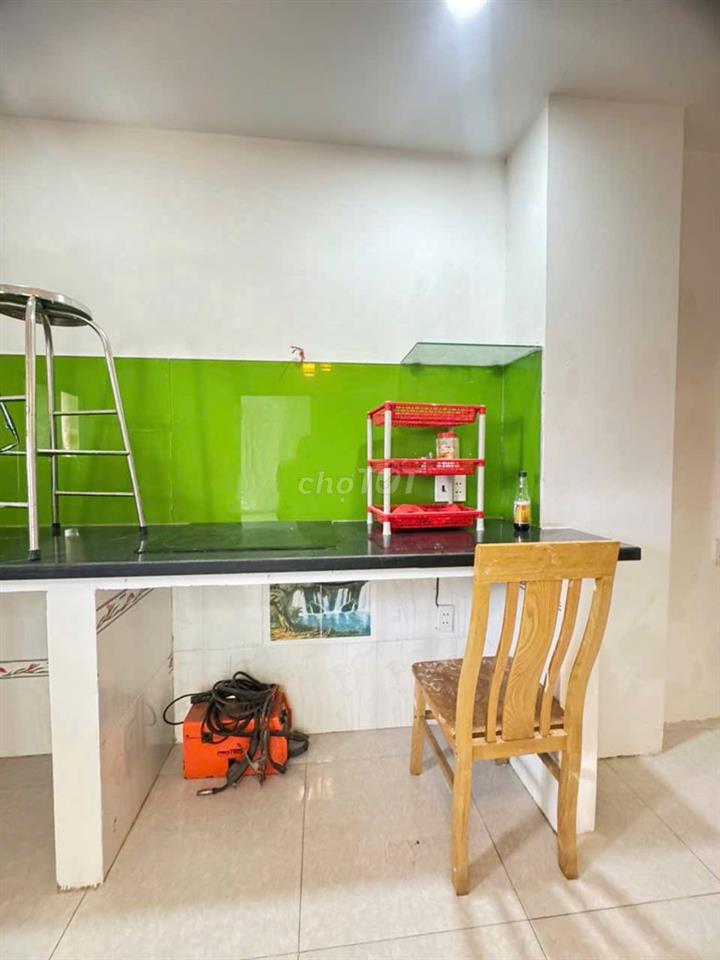 CHO THUÊ PHÒNG TRỌ 2,5TR GẦN KHU CÔNG NGHỆ CAO Q9 CÓ MÁY LẠNH