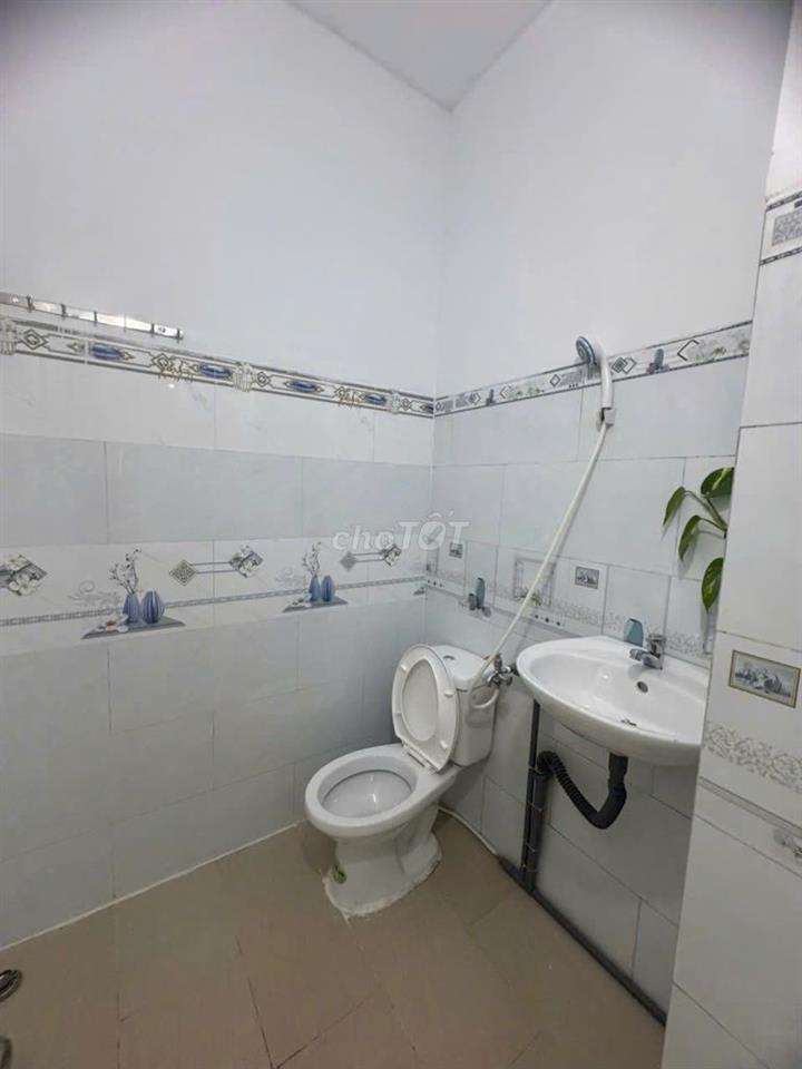 Cho thuê nhà 40m2 1 phòng ngủ 1 vệ sinh gò cát p Phú Hữu Q9