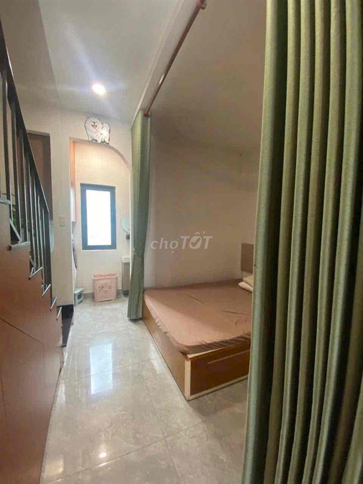 NHÀ 2 tầng 51m2 p Phú hữu Quận 9 4,1 tỷ đường oôt sổ hồng