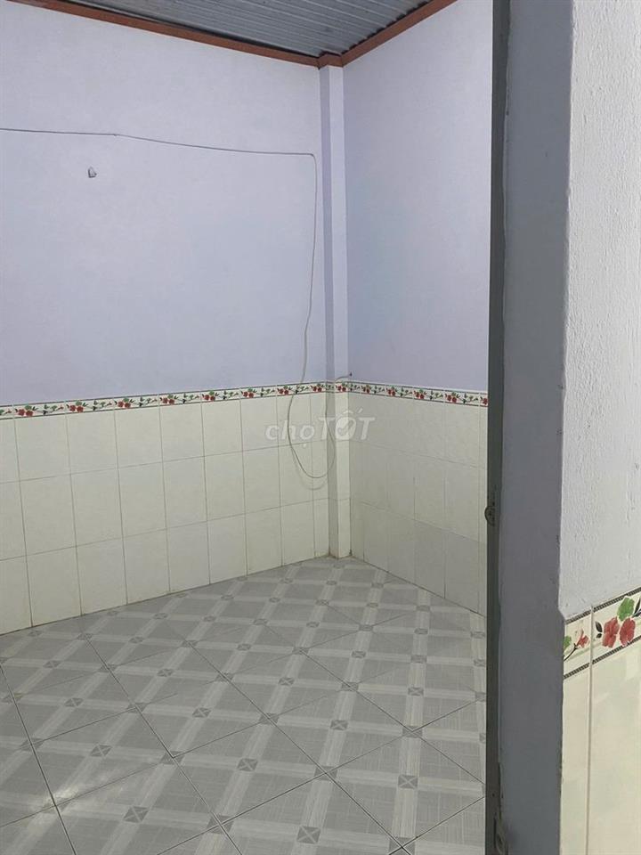 chính chủ cho thuê nhà gần vòng xoay phú hữu quận 9 7tr 3pn