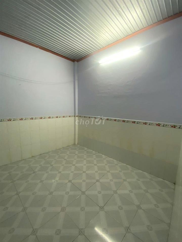 chính chủ cho thuê nhà gần vòng xoay phú hữu quận 9 7tr 3pn