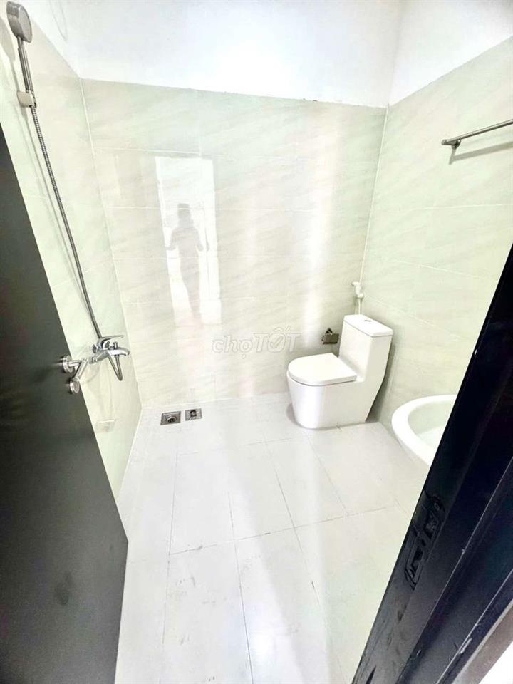 Cho Thuê CHDV Có Ban Công 6tr Full Nội Thất Lakeview city Song Hành 
