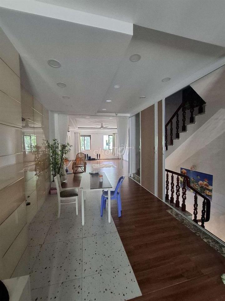 Cho Thuê nhà 35Tr TL Nội Thất 1Trệt 3Lầu có 3PN và 1 Sàn Trống làm VP