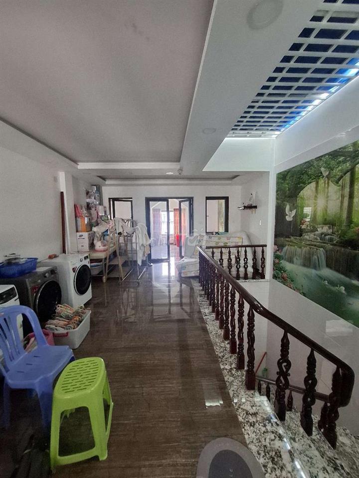 Cho Thuê nhà 35Tr TL Nội Thất 1Trệt 3Lầu có 3PN và 1 Sàn Trống làm VP