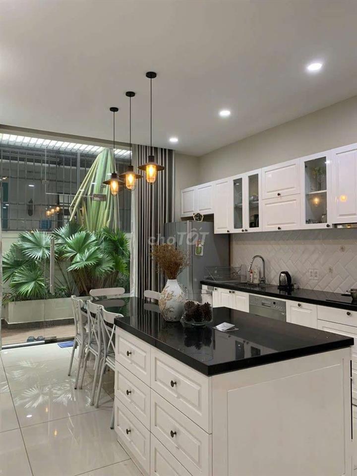 Cho Thuê Nhà Phố Nội Thất Như Hình 1Trệt 3Lầu 5PN Giá 35tr Tháng