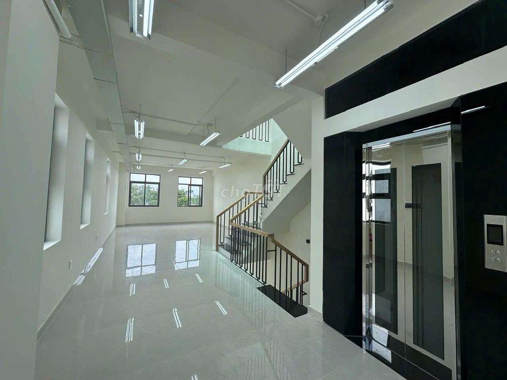 Cho Thuê Shophouse hoàn thiện 1Trệt 4Lầu Có Thang Máy MT Đ.Song Hành 