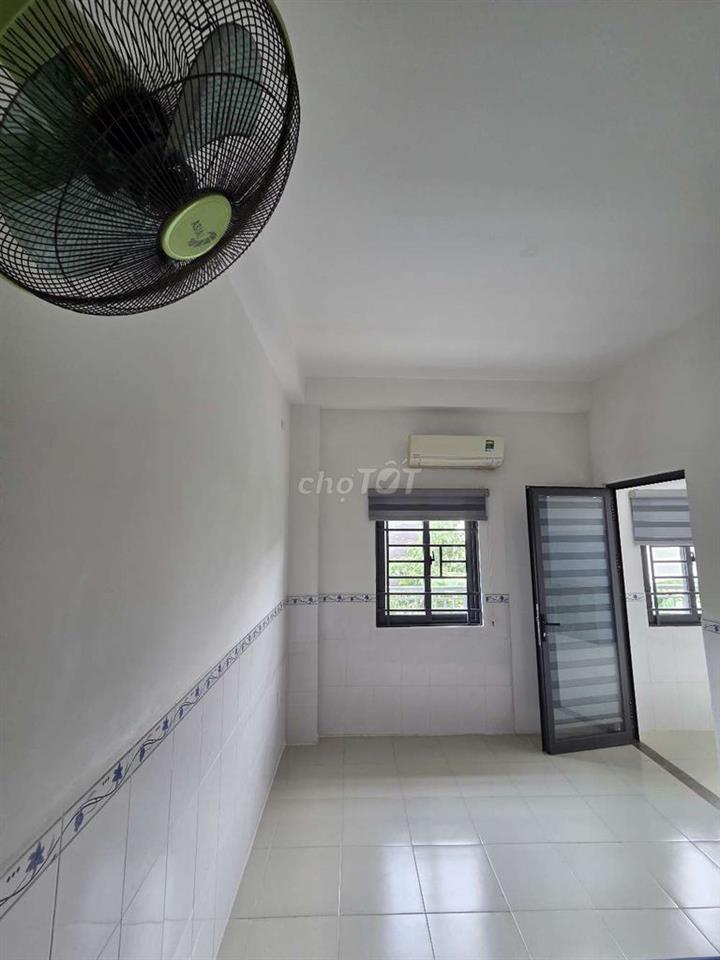 Cho thuê phòng đôi giáp Bình Thạnh và cầu Bình Triệu