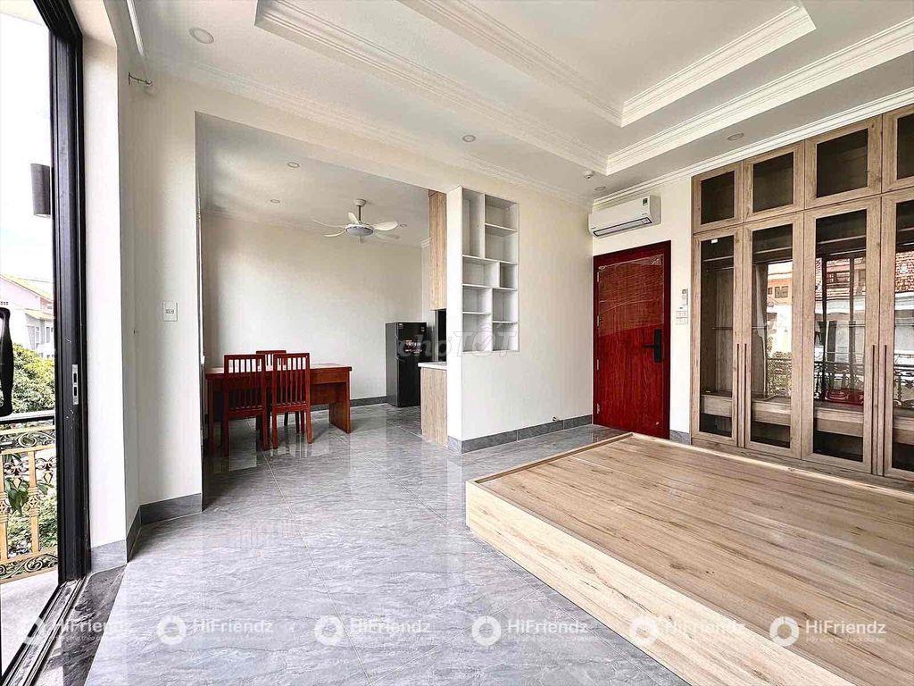 Studio - ban công - tách bếp rộng rãi siêu siêu thoáng mát