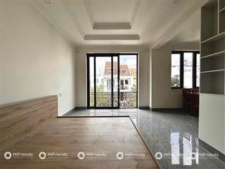Studio - ban công - tách bếp rộng rãi siêu siêu thoáng mát