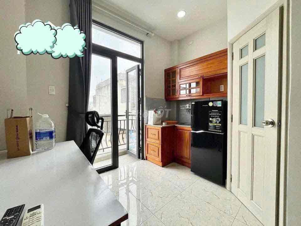 DUPLEX NGAY NGUYỄN THỊ ĐỊNH - BAN CÔNG - GIỜ GIẤC TỰ DO